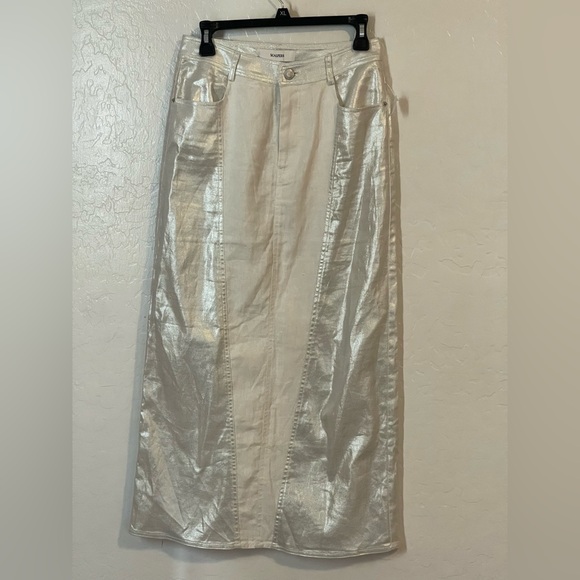 scalpers Dresses & Skirts - Scalpers Silver And White Maxi Skirt Casual NWT